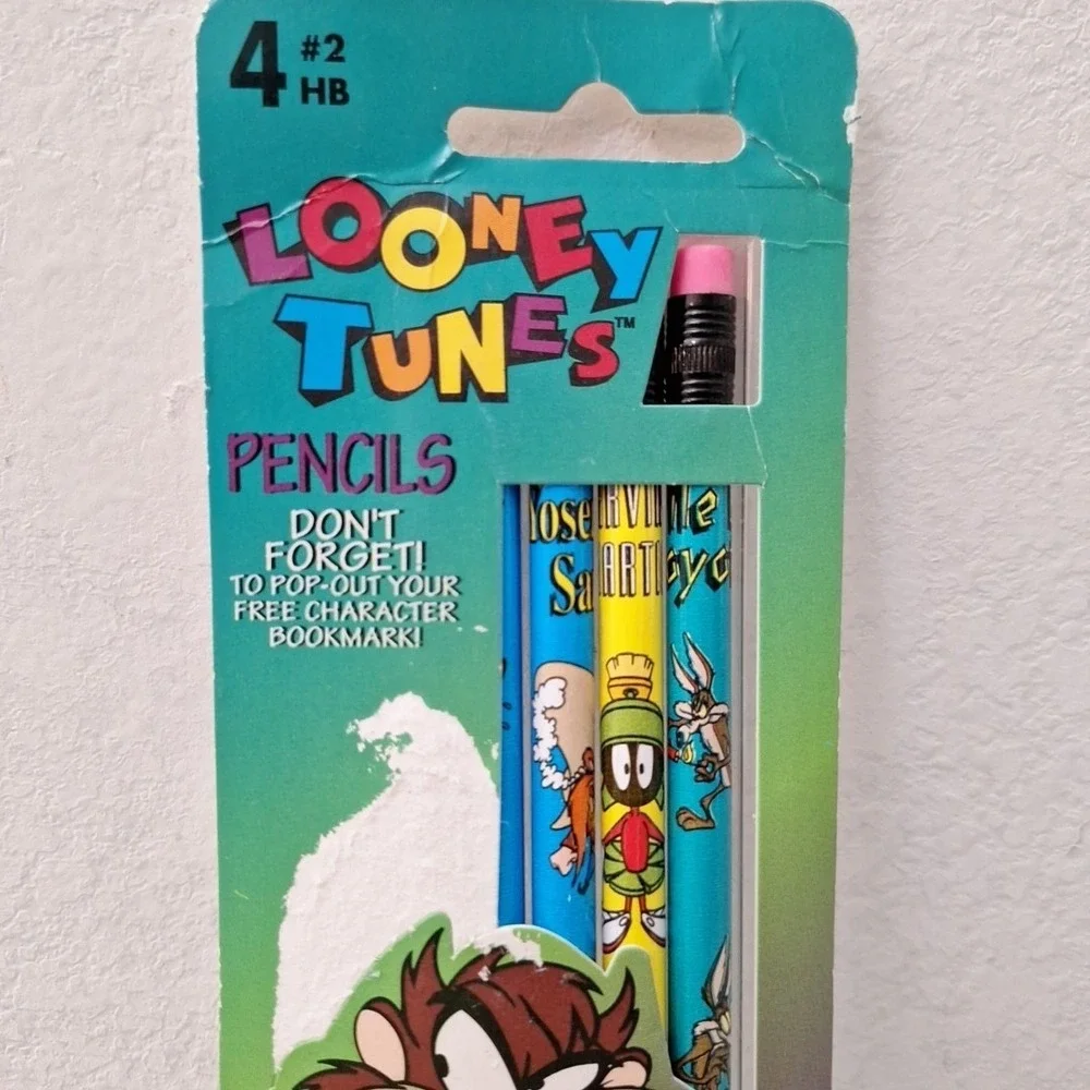 Vintage Looney Tunes Pencils 4 pack w/ Bookmark Warner Bros 1990s Made In USA